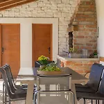 Histria 1 By Interhome *
