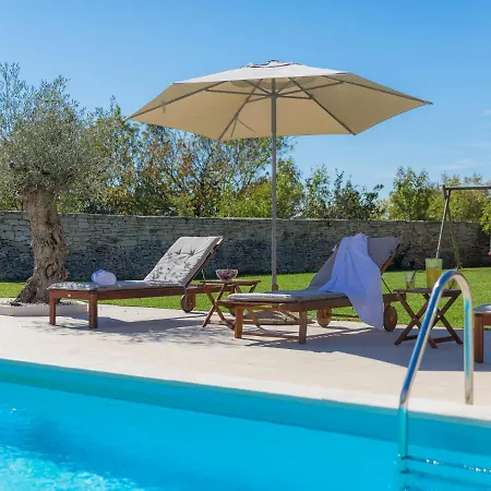 Histria 1 By Interhome فيلة Cabrunici