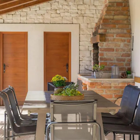 Histria 1 By Interhome *