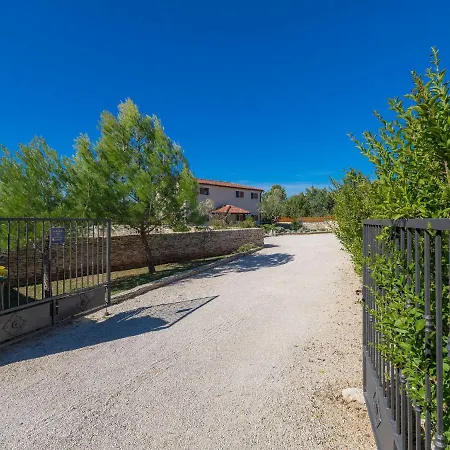 Villa Histria 1 By Interhome