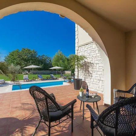 Histria 1 By Interhome *