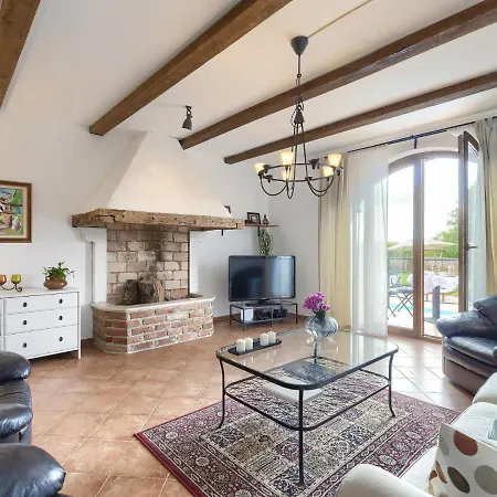 Histria 1 By Interhome