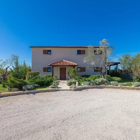 Histria 1 By Interhome