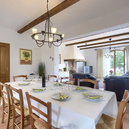 Villa Histria 1 By Interhome