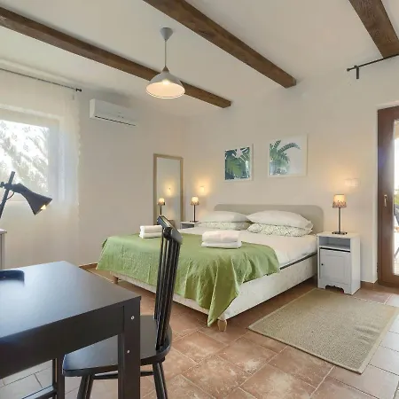 Histria 1 By Interhome * Cabrunici