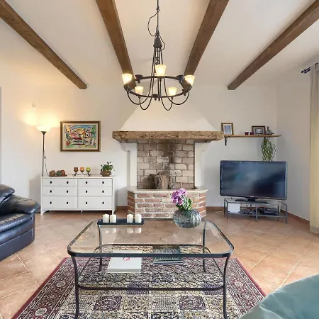 Histria 1 By Interhome * Cabrunici