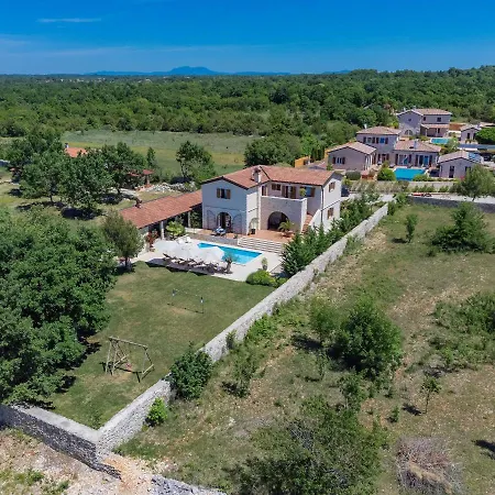 Villa Histria 1 By Interhome