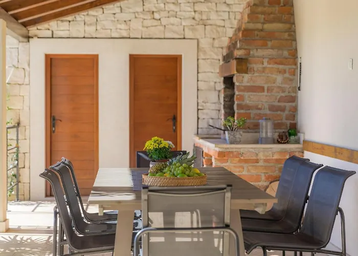 Histria 1 By Interhome *